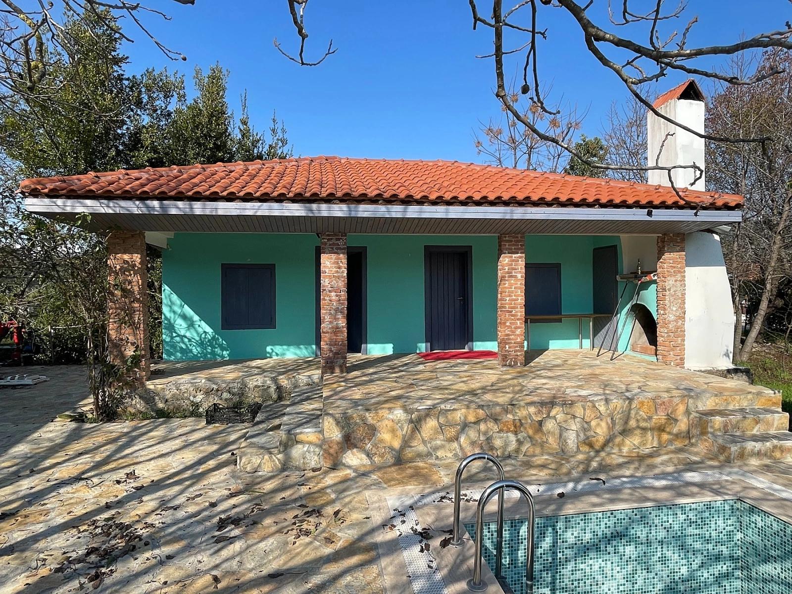 Freistehendes, Eingeschossiges Haus Auf Einem 2882 M² Großen Grundstück In Eskiköy Zu Verkaufen.