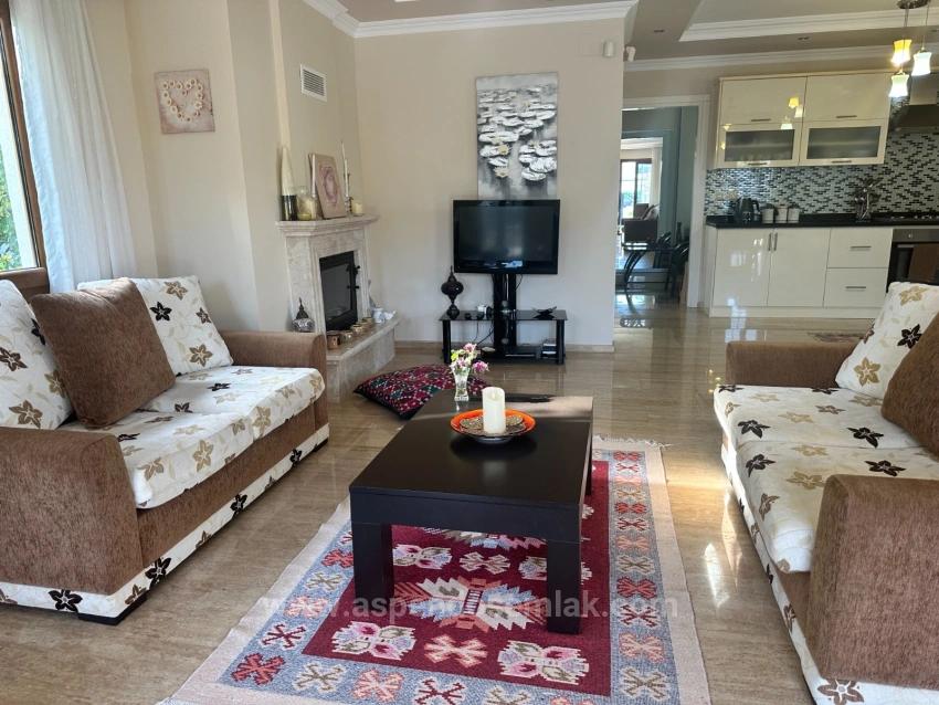 4+1 Villa Zum Verkauf Auf Einem 500 M² Großen Grundstück In Der Nähe Des Zentrums Von Dalyan