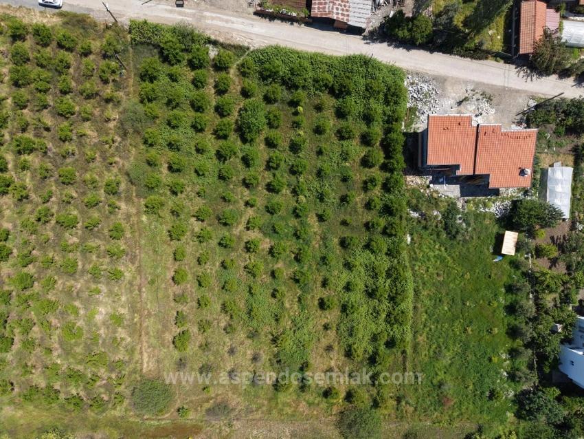 Grundstück Zum Verkauf In Okçular, 1050 M², Im Wohngebiet Des Dorfes.