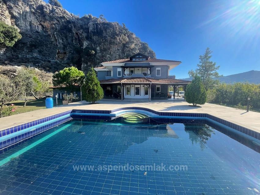 4+2 Villa Zum Verkauf Auf Einem 6000 M² Großen Grundstück In Dalyan Gülpınar
