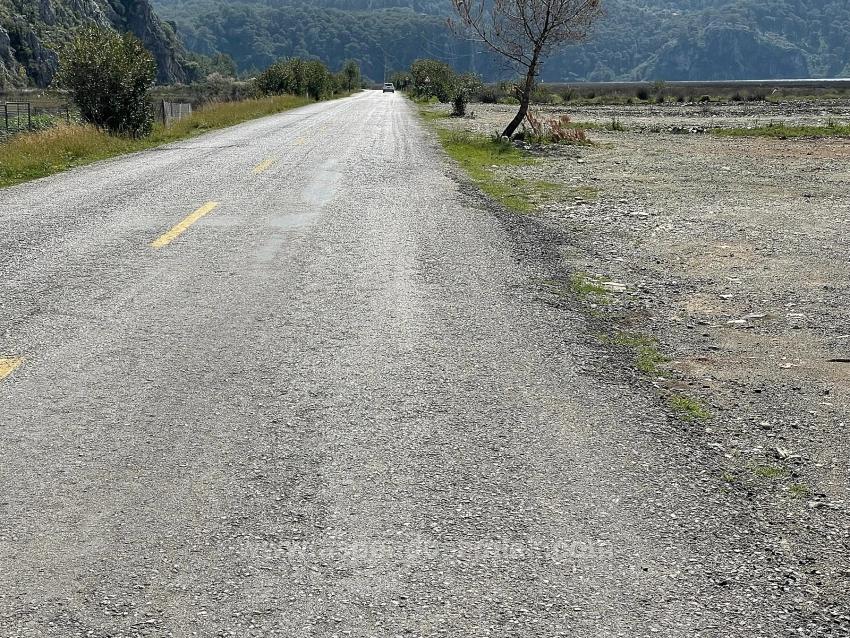 Feld Zu Verkaufen in Dalyan Bz. Ortaca - Gehäuse-Zonierung - 19.600 m²