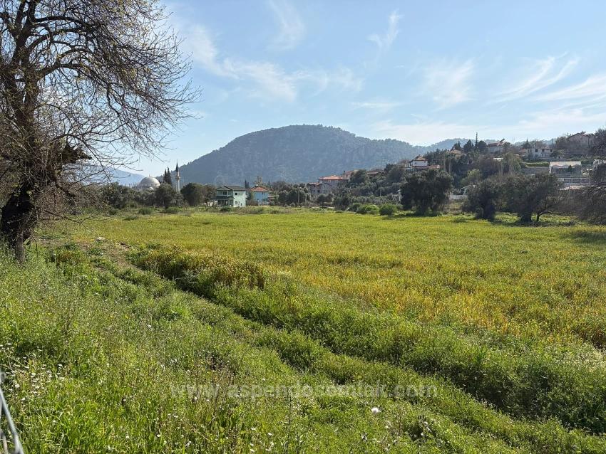2.023 M² Großes Grundstück In Çandır Village, Köyceğiz, Zu Verkaufen, Mit Miteigentum Und Freiwilliger Aufteilung.