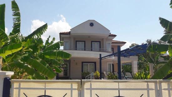 4+1 Villa Zum Verkauf In Dalyan Gülpınar, 573m2
