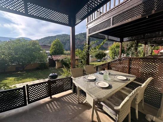 4+1 Villa Zum Verkauf In Dalyan, Direkt Am Kanal