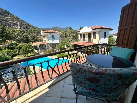 Dalyan In Gülpınar Innerhalb Der Anlage 2+1 Zu Verkaufende Villa