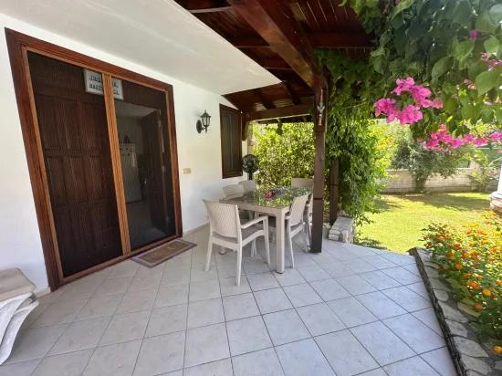 Dalyan In Gülpınar Innerhalb Der Anlage 2+1 Zu Verkaufende Villa