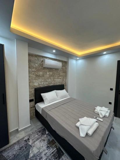 4+1 Villa Zum Verkauf In Eskiköy, Gelegen Auf Einem 14.136 M² Großen Grundstück