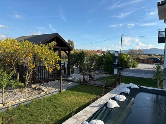 4+1 Villa Zum Verkauf In Eskiköy, Gelegen Auf Einem 14.136 M² Großen Grundstück