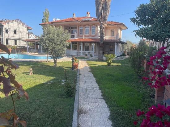 4+1 Villa Zum Verkauf Auf Einem 1000 M² Großen Grundstück In Dalyan