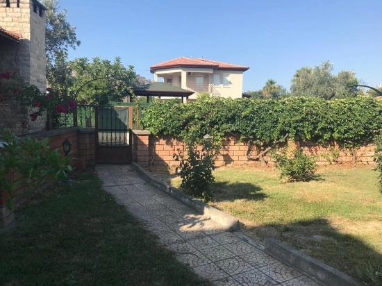 4+1 Villa Zum Verkauf Auf Einem 1000 M² Großen Grundstück In Dalyan