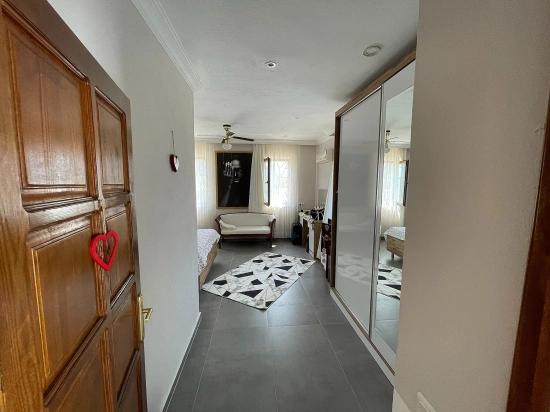 Luxuriöse 4+1-zimmer-villa Auf Einem 7000 M² Großen Grundstück Mit Blick Auf Den Strand Von Dalyan Iztuzu Zu Verkaufen