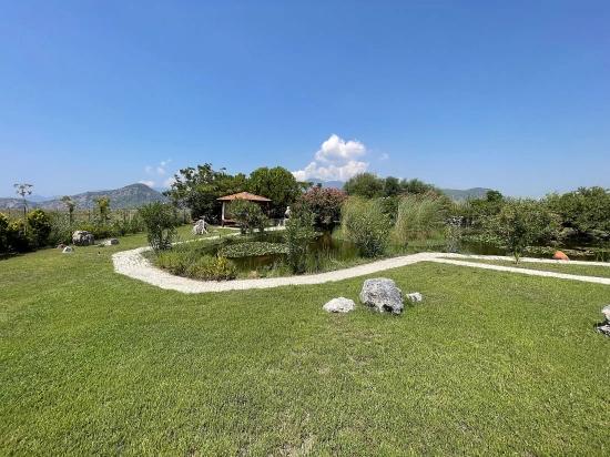 Luxuriöse 4+1-zimmer-villa Auf Einem 7000 M² Großen Grundstück Mit Blick Auf Den Strand Von Dalyan Iztuzu Zu Verkaufen
