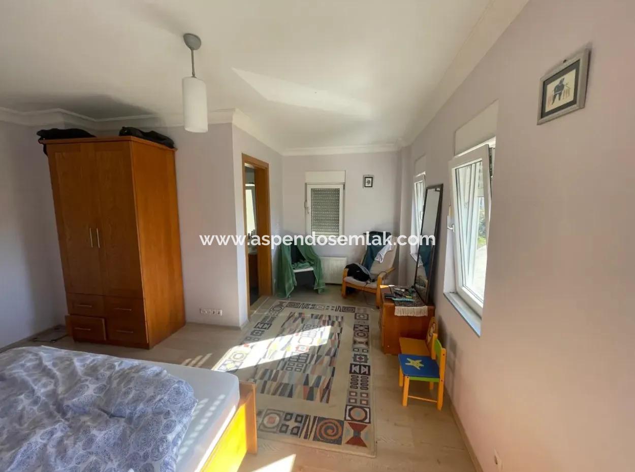 4 2 Villen Zum Verkauf Auf Einem Grundstück Von 6000M2 In Dalyan Gulpinar