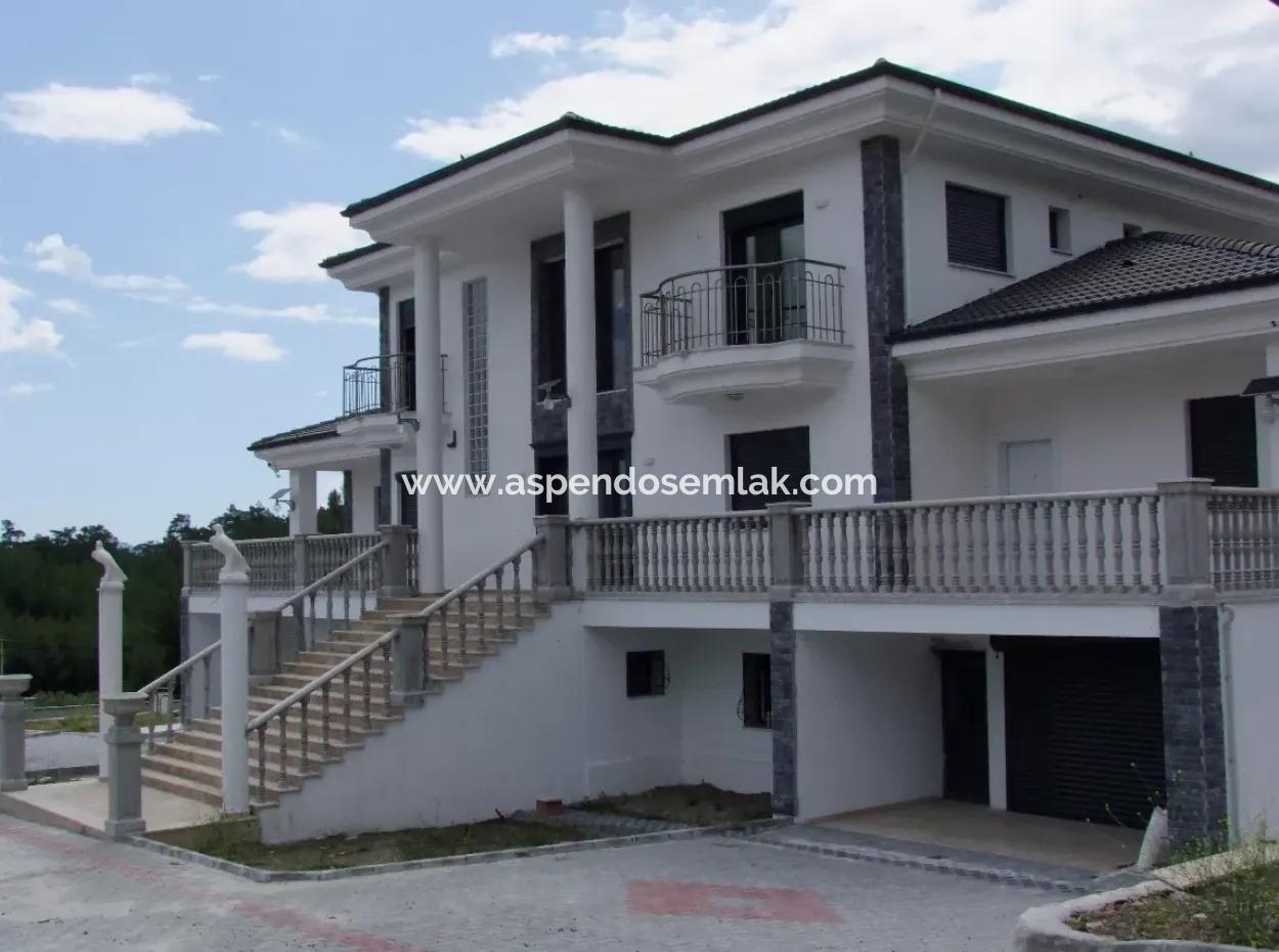 Luxus-Villa Zu Verkaufen In Zeytinalanda Köyce'inz Zeyt'nalanda 6800M2 Land Villa Zum Verkauf Mit Voller Seeblick