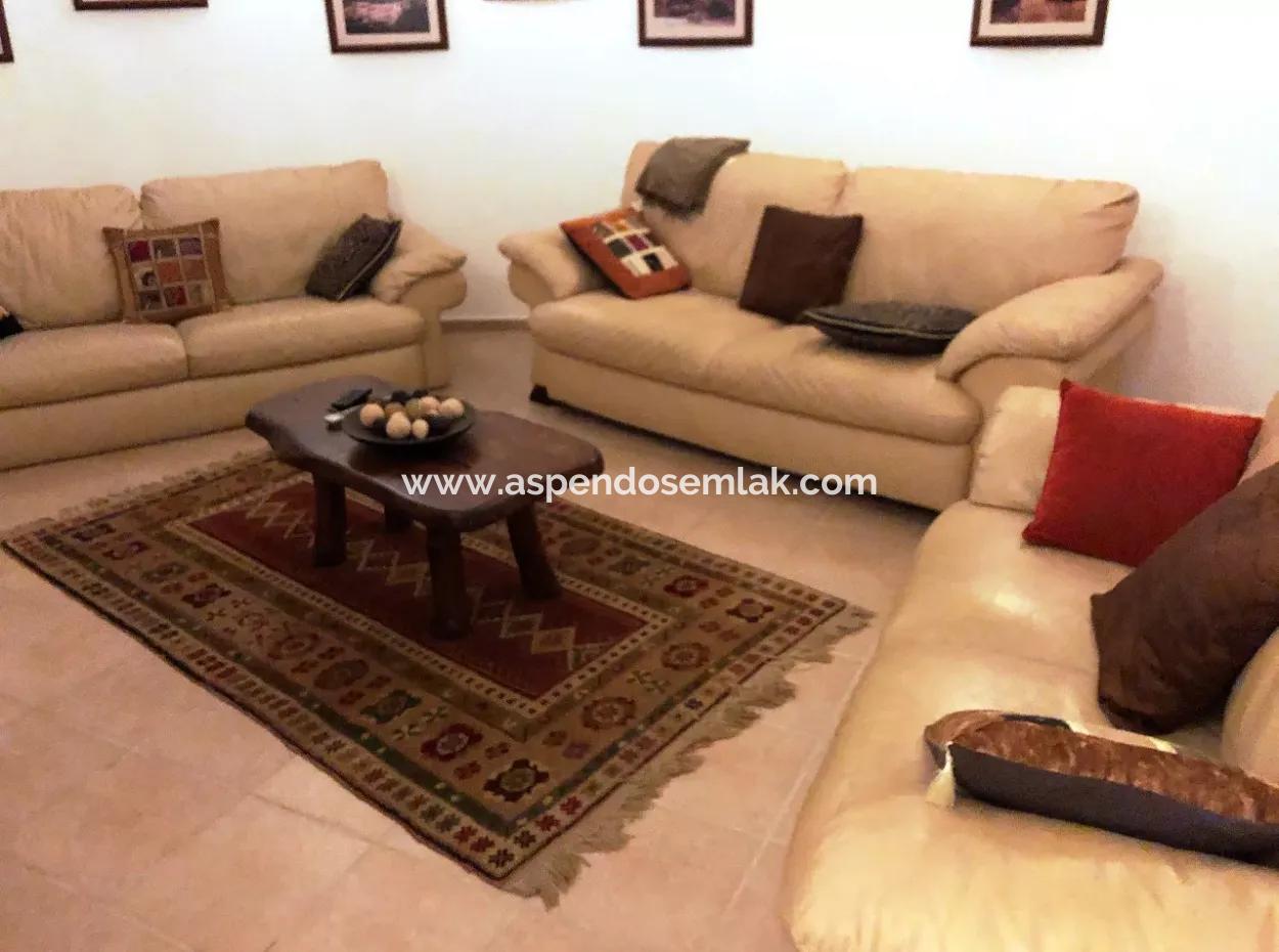 Villa Zu Verkaufen In Dalyan In 3500M2 Grundstück