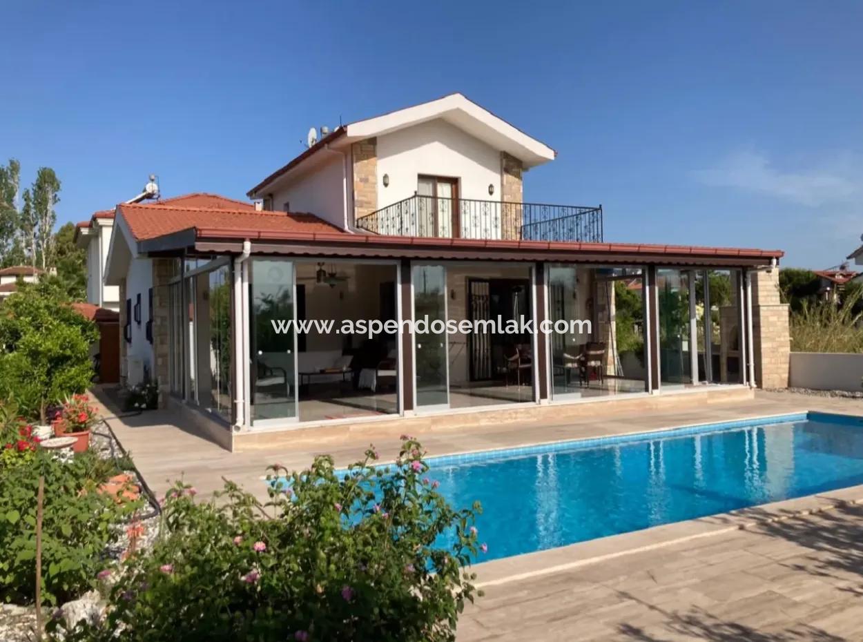 Villa Zum Verkauf Freistehend Für 501M2 Grundstück In Dalyan