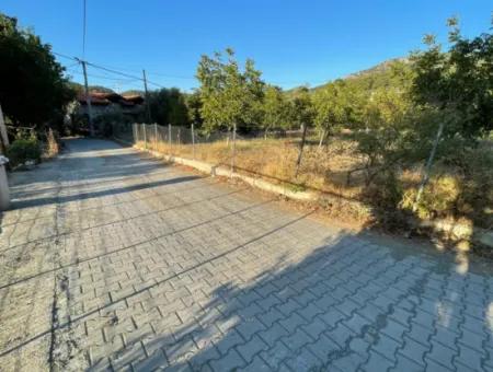 2000M2 Grundstück Zum Verkauf In Der Bebauten Gegend Des Dorfes Çandir