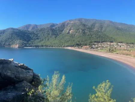 3250M2 Grundstück Zum Verkauf In Ekincik Mit Blick Auf Das Meer