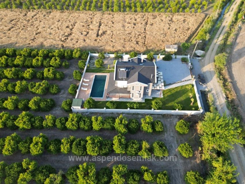 4+1 Villa For Sale In Eskiköy, Located In A 14,136 M2 Field