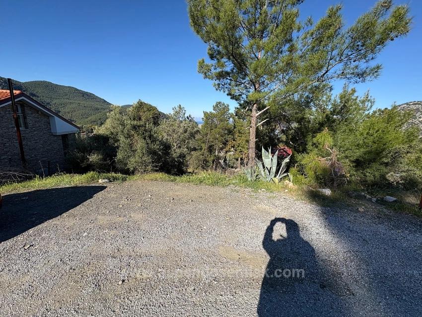 1000M2 Land For Sale With Sea View In Gökbel Village Residential Area