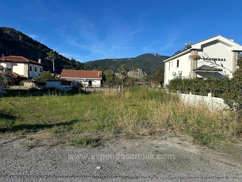 Land For Sale in Dalyan Nbh. Ortaca - Housing Zoned - 841 m²