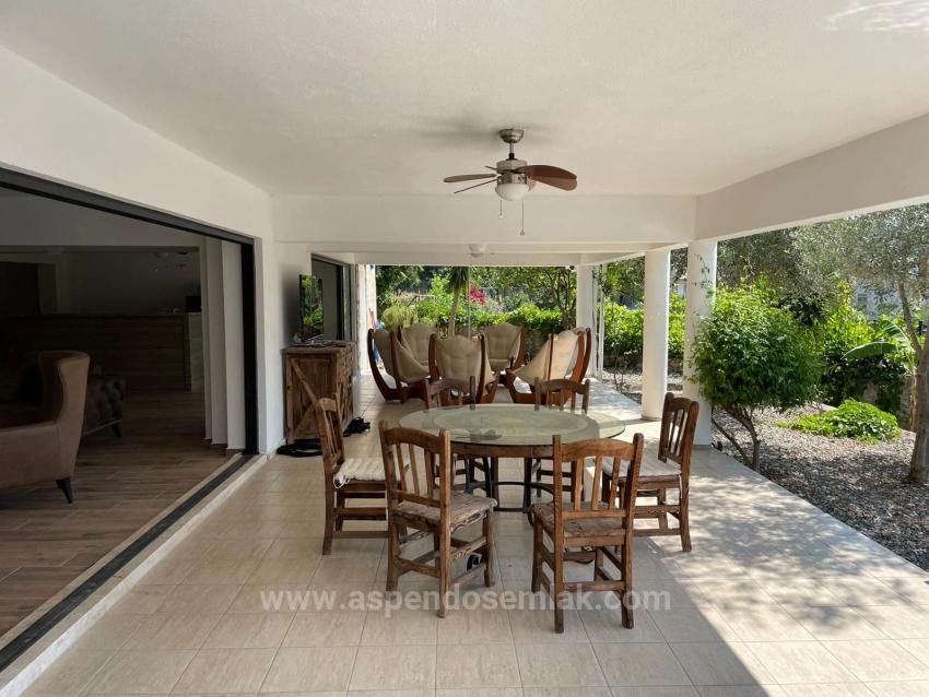 5+2 Villa For Sale In Çandır With Sea And Lake View