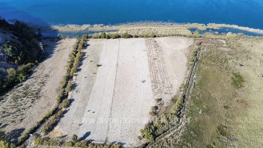 3210M2 2B Land For Sale In Çandır, Right On The Lakefront