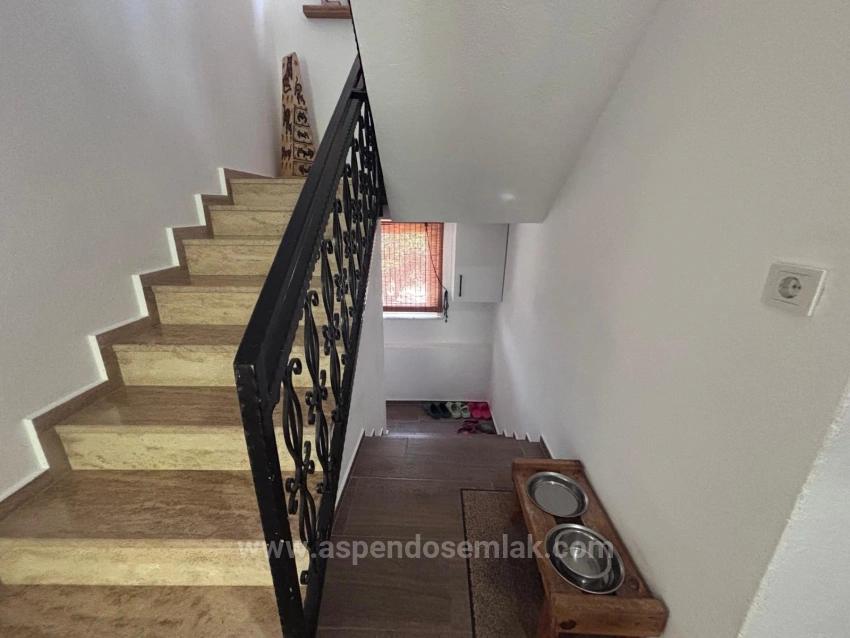 3+1 Villa For Sale On A 1151M2 Plot In Okçular