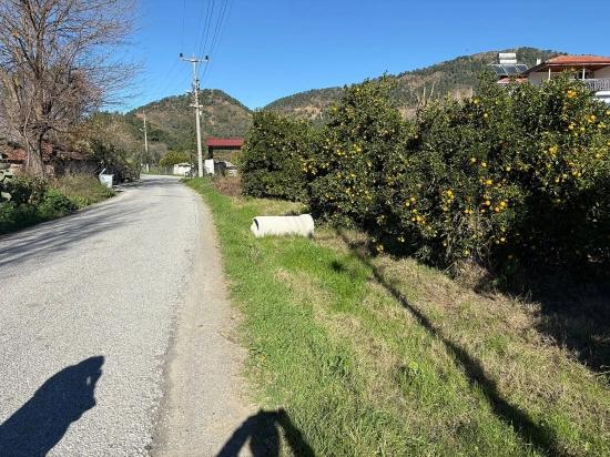 Land For Sale In Ekşiliyurt, With Zoning Permit, Within A 1085m2 Built-up Area.