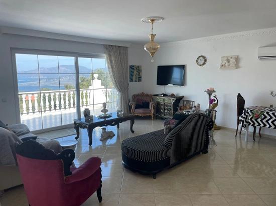 Vip Villa For Sale In Gökbel, On A 5000m2 Plot With Full Sea View.