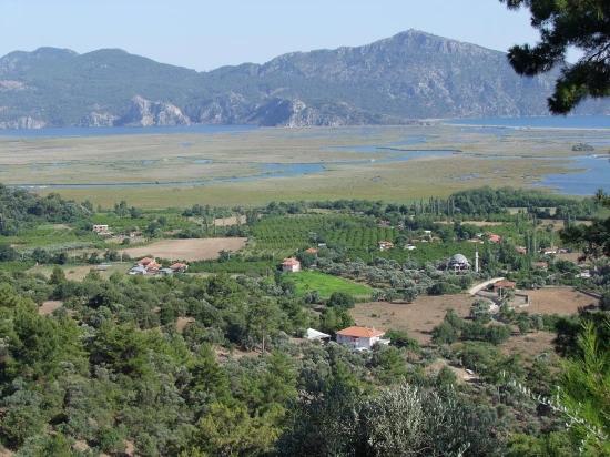 1252m2 Land For Sale With Lake View In Çandır