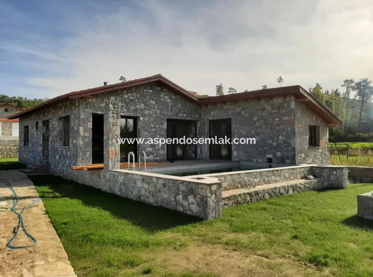 3 1 Stone Houses For Sale In 930M2 Plot In Zeytinalan