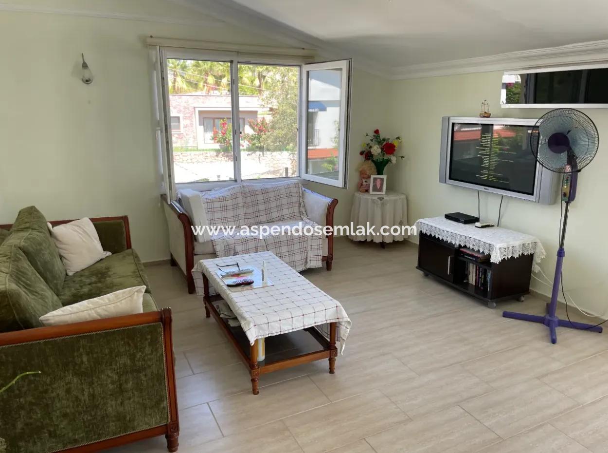 Apart Hotel For Sale In 448M2 Plot Of Land Near The Sea In Selimiyede With Sea View