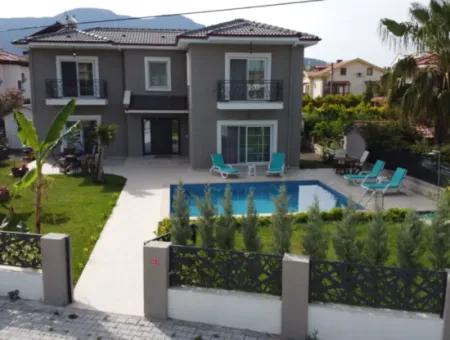 Villa For Sale In 514M2 Land In Dalyan Gülpinar