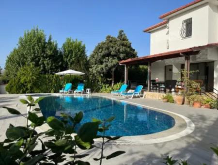 Villa For Sale In Okçular On 1007M2 Plot