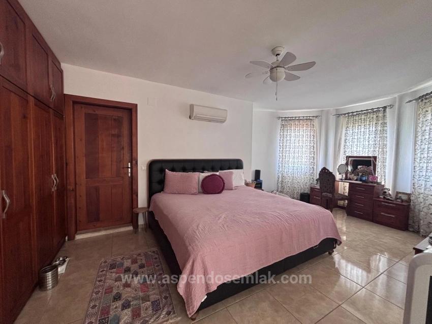 Вилла 5+1 На Продажу На Угловом Участке Площадью 980 М2 В Дальян-Мараше