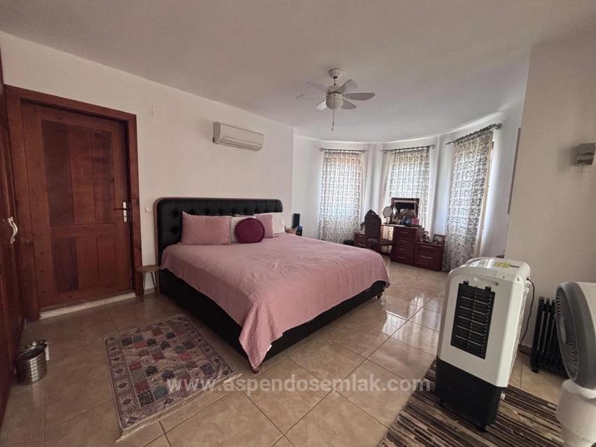 Вилла 5+1 На Продажу На Угловом Участке Площадью 980 М2 В Дальян-Мараше