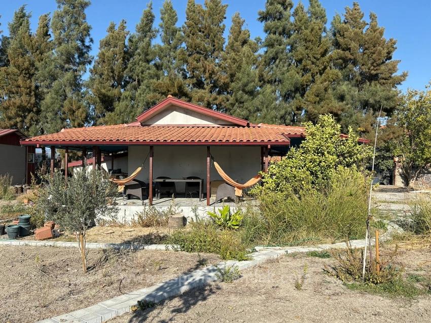 Земельный Участок И Дом Площадью 19 663 М² В Эскикёе.