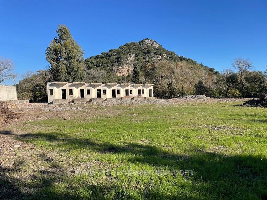 Продается Земельный Участок Площадью 9037 М² В Дальян Гюльпынар, Прямо На Главной Дороге.