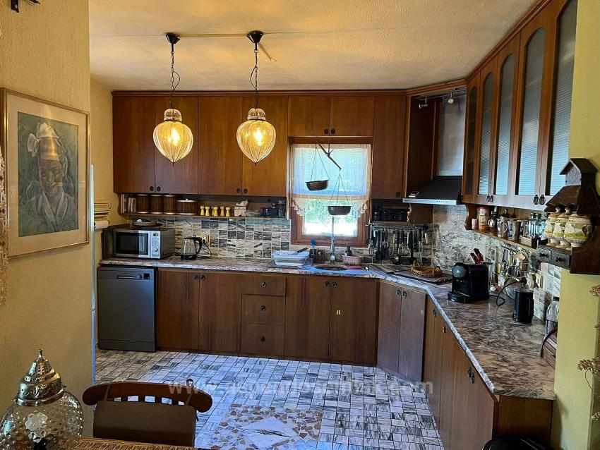 Каменная Вилла На Продажу В Дальян Гюльпынар На Участке 580М2