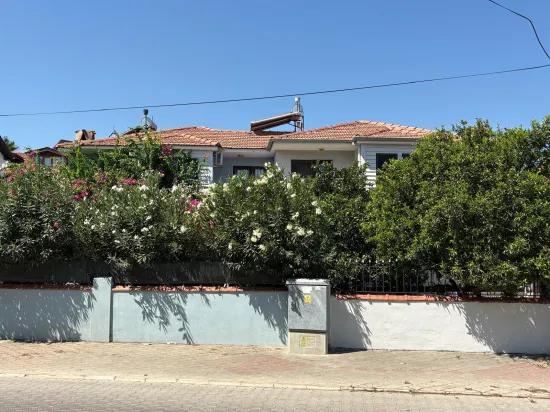 в центре Dalyan внутри участка 300m2 вилла 3+1 на продажу