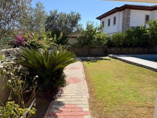 в Dalyan Gülpınar 520m2 участок внутри 4+1 на продажу вилла