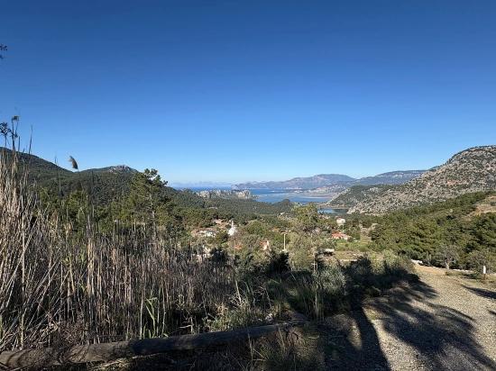 Продается Земельный Участок Площадью 1000 М2 С Видом На Море В Жилом Районе Деревни Гёкбель.