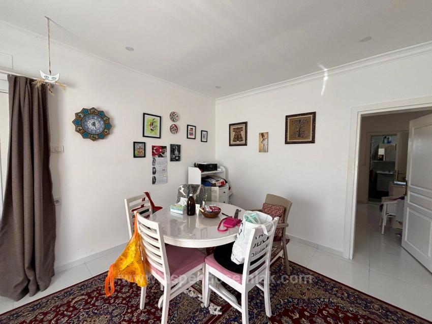 Okçular'da 459M2 Arsa İçerisinde 2+1 Satılık Tek Katlı Ev