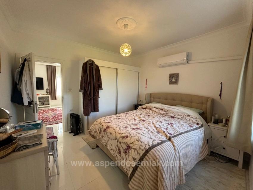 Okçular'da 459M2 Arsa İçerisinde 2+1 Satılık Tek Katlı Ev