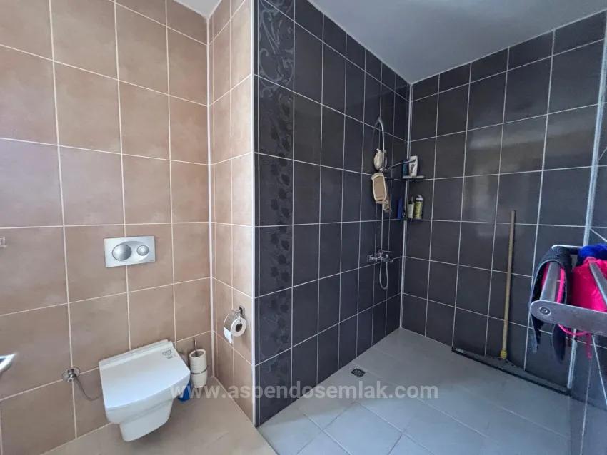 Dalyan Maraş'ta Köşebaşı 980M2 Arsa İçerisinde 5+1 Satılık Villa