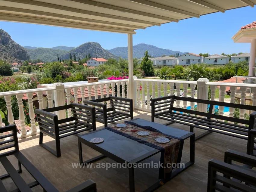 Dalyan Arıkbaşı'nda 4+1 Satılık Villa