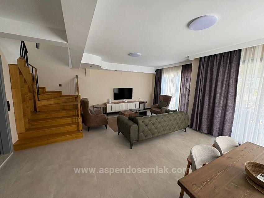 Dalyan'da Gülpınar'da Satılık 4+1 Villa