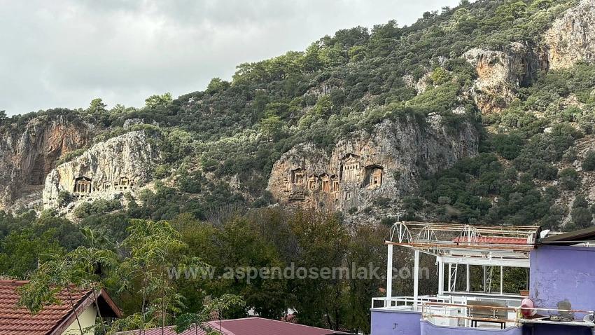 Dalyan'da 30 Odalı Kanala Yakın Satılık Otel