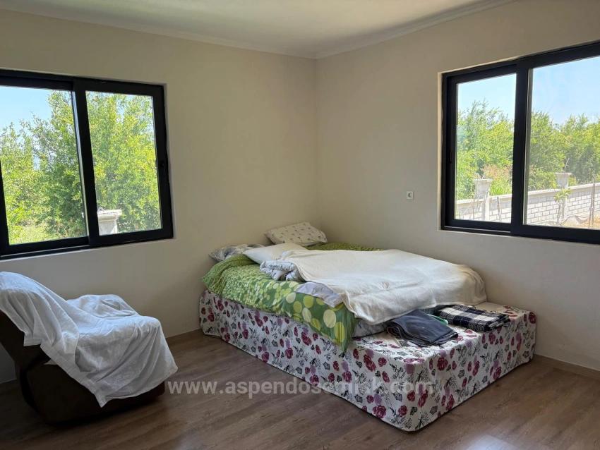 Dalyan Karadağ Mevkiinde 2500M2 Tarla İçerisinde 120M2 Müstakil Ahşap Ev